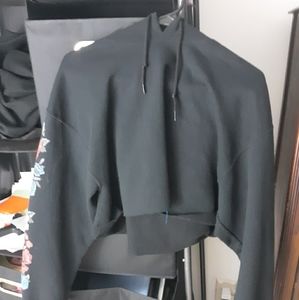 Black crop hoodie